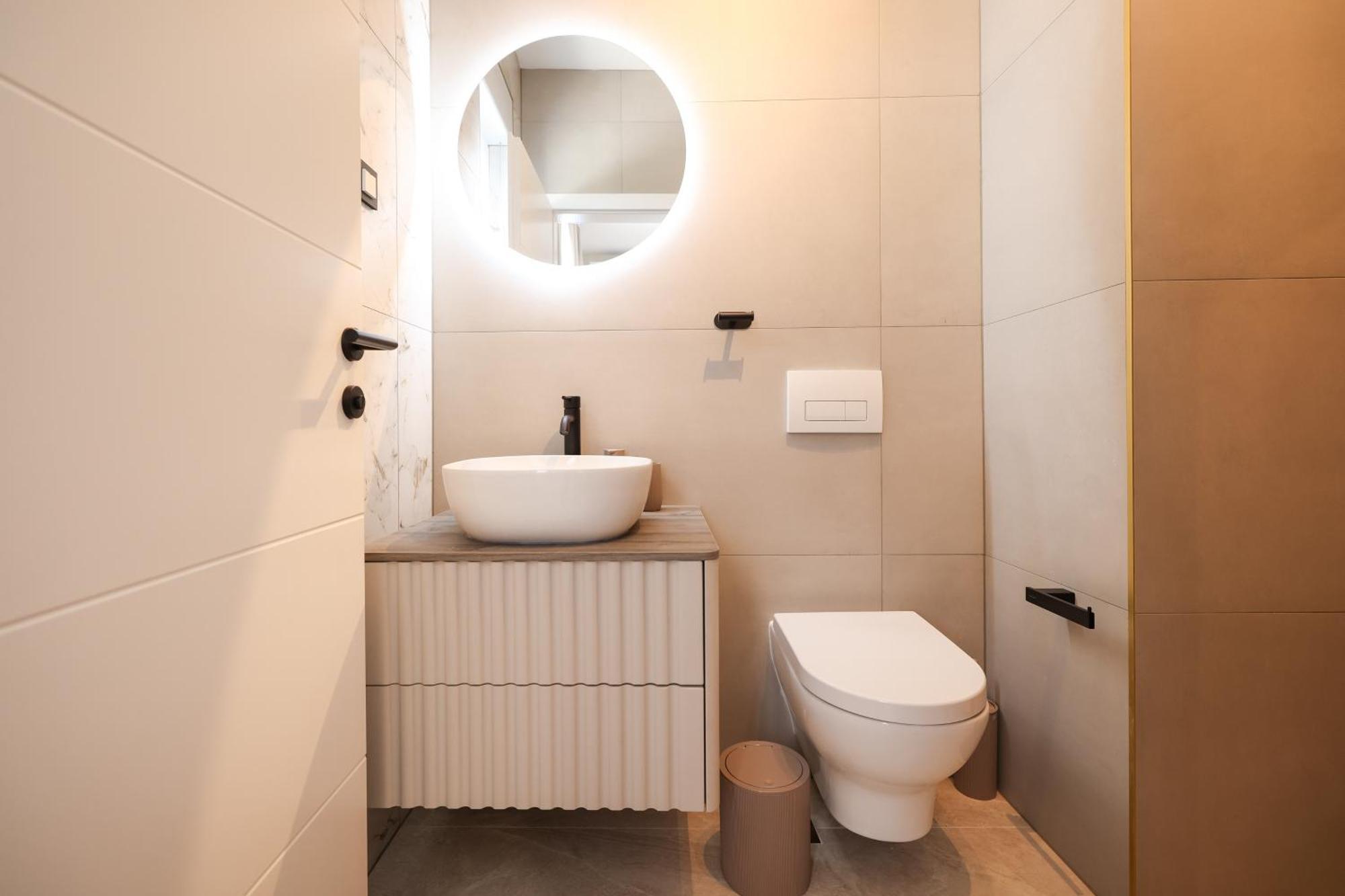 Crowonder Bura With Heated Swimming Pool And Jacuzzi Privlaka (Zadar)